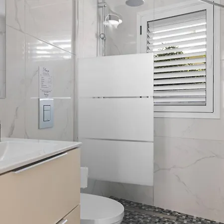 Phaedrus Living: Alkminis Seaside Пафос